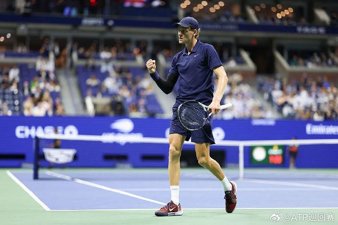 辛纳3-0轻取同胞穆塞蒂，实现今年大满贯全四强